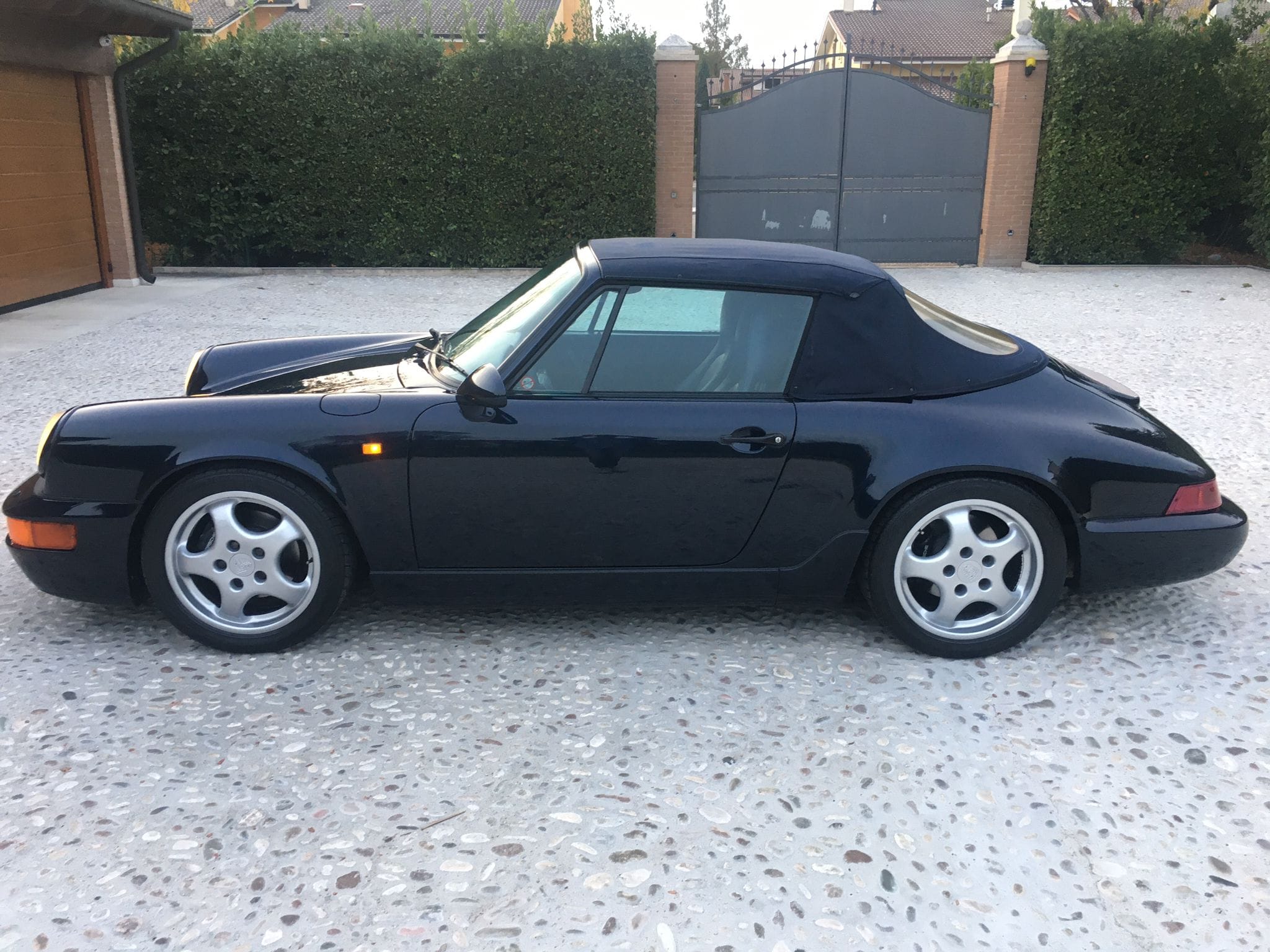 Porsche 964 carrera 4