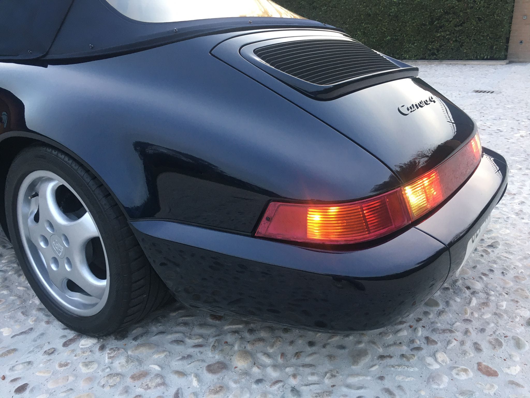 Porsche 964 carrera 4